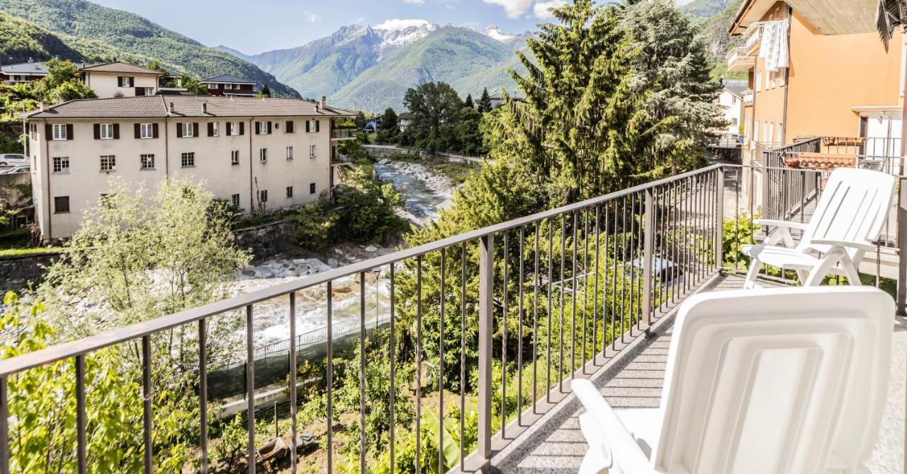 La Casa Sul Fiume Aparthotel Chiavenna Exterior photo